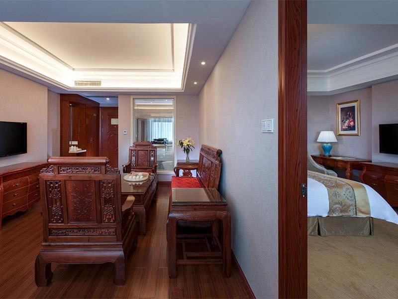 Vienna International Hotel Shaoguan Fengcailou Buitenkant foto